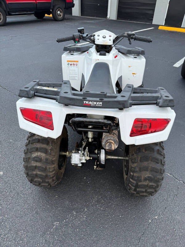 2022 TRACKER OFF ROAD 90