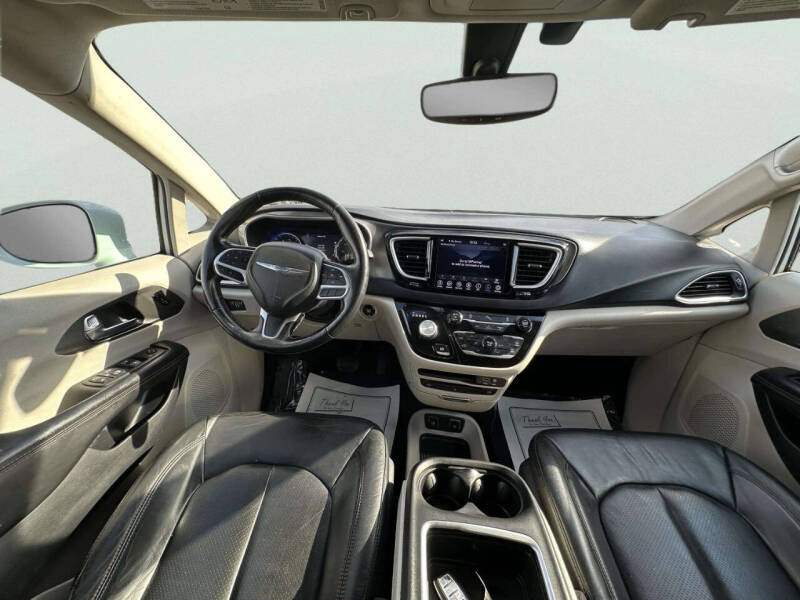 2020 Chrysler Pacifica Touring L Plus