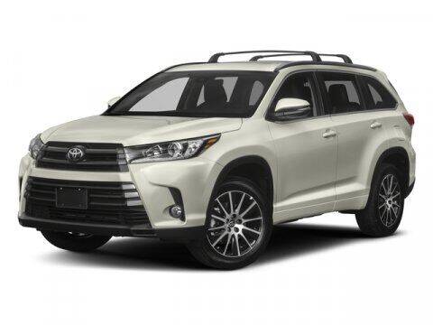 2018 Toyota Highlander for sale at Park Place Motor Cars in Rochester MN