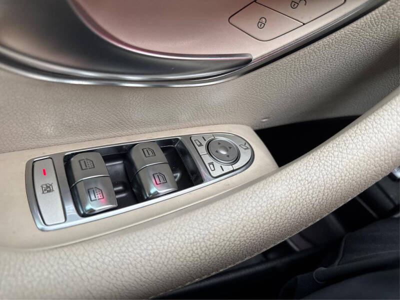 2018 Mercedes-Benz E-Class E 300