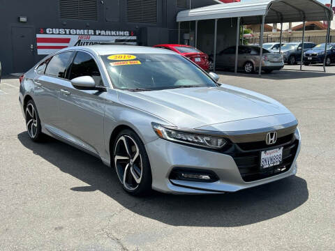 2019 Honda Accord for sale at Carros Usados Fresno in Clovis CA