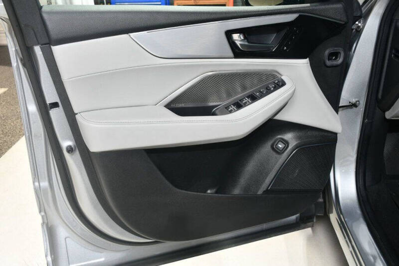 2024 Acura MDX w/Tech