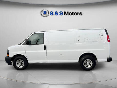 2018 Chevrolet Express 2500