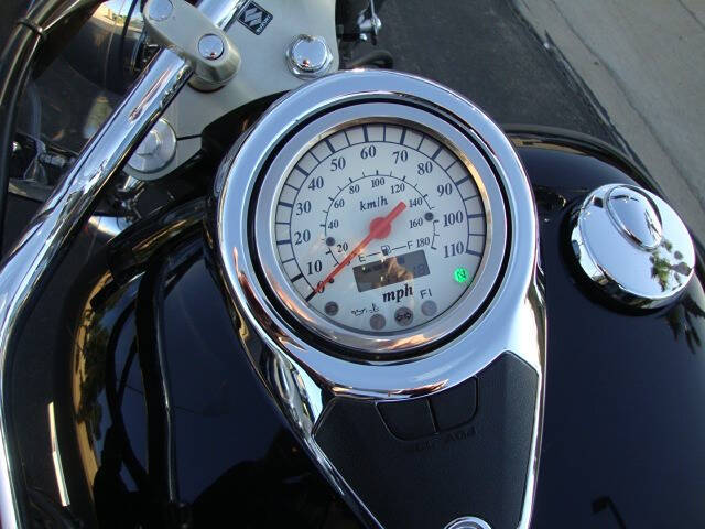 2008 Suzuki Boulevard