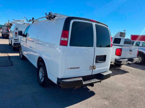 2022 Chevrolet Express 2500