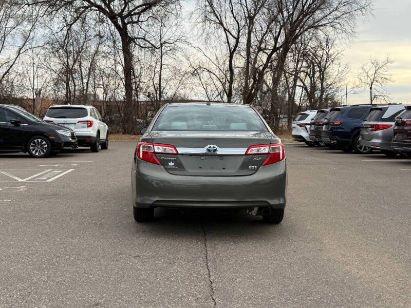 2014 Toyota Camry Hybrid XLE