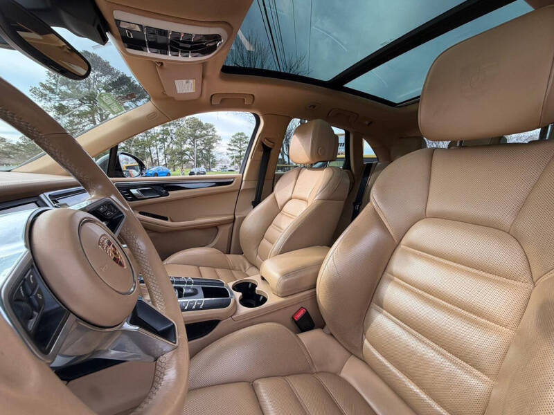 2015 Porsche Macan S