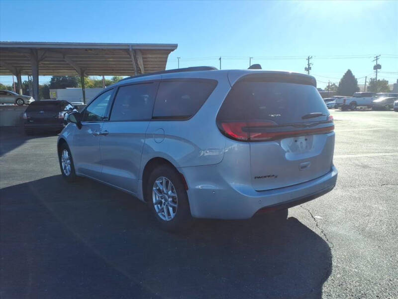 2023 Chrysler Pacifica Touring L