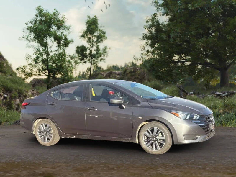 2023 Nissan Versa SV