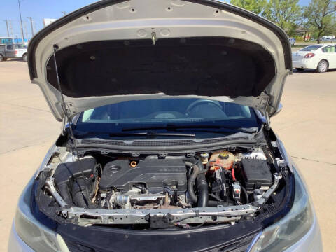 2017 Chevrolet Cruze LT Auto