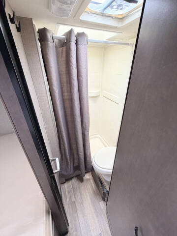 2019 Thor Motor Coach Majestic