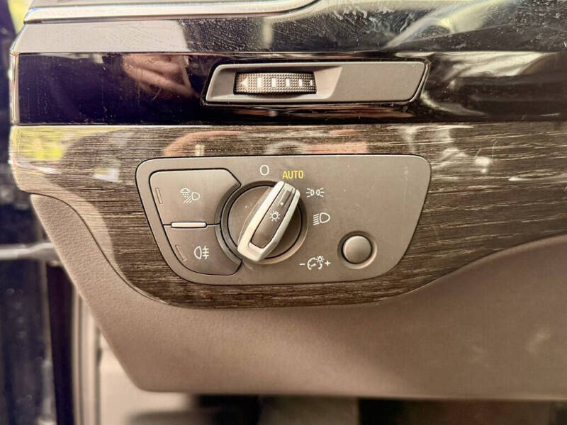 2019 Audi Q7 quattro Premium 55 TFSI