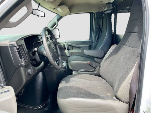 2023 Chevrolet Express 2500