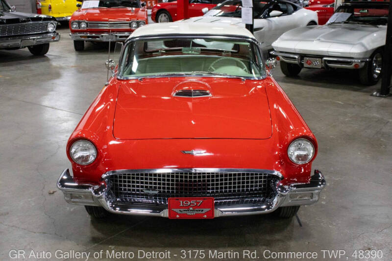 1957 Ford Thunderbird