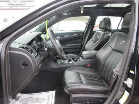 2023 Chrysler 300 S V6