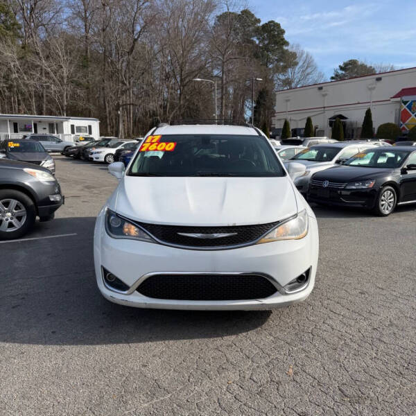 2017 Chrysler Pacifica Touring Plus