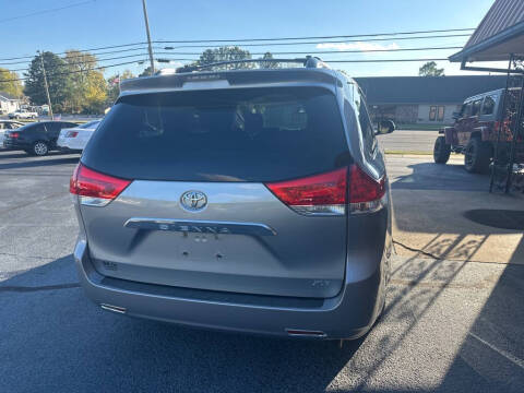 2014 Toyota Sienna
