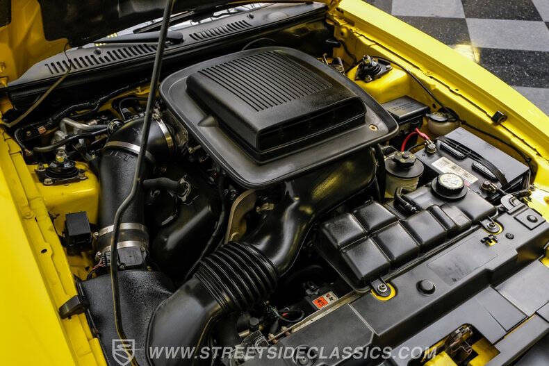 2003 Ford Mustang Mach 1 Premium