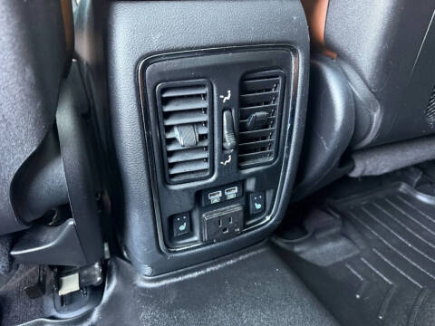 2017 Jeep Grand Cherokee Summit