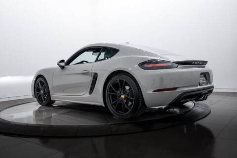2025 Porsche 718 Cayman