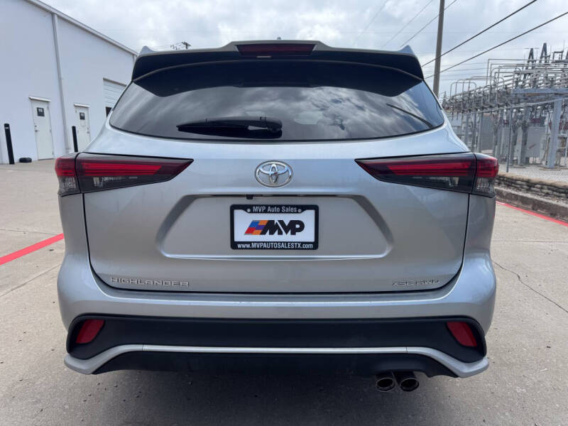 2024 Toyota Highlander XSE