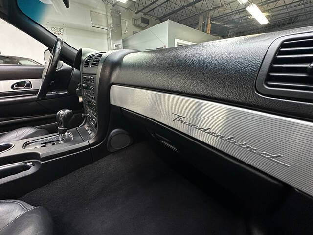 2004 Ford Thunderbird Deluxe