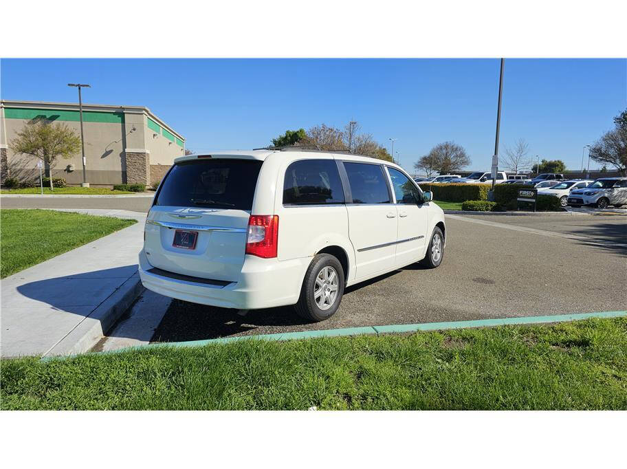 2013 Chrysler Town and Country for sale at VIP AUTO SALES, INC. in Modesto, CA