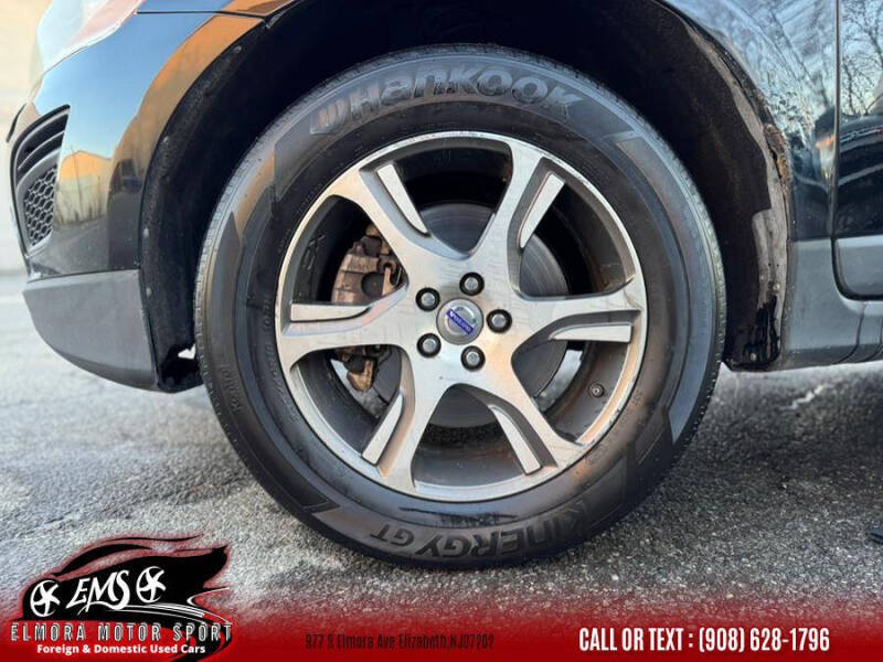 2011 Volvo XC60 T6 R-Design