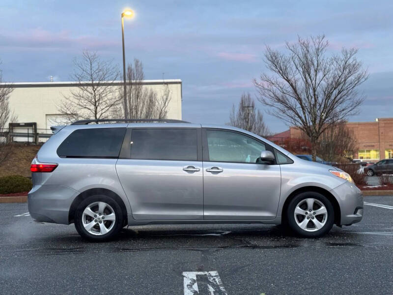 2017 Toyota Sienna