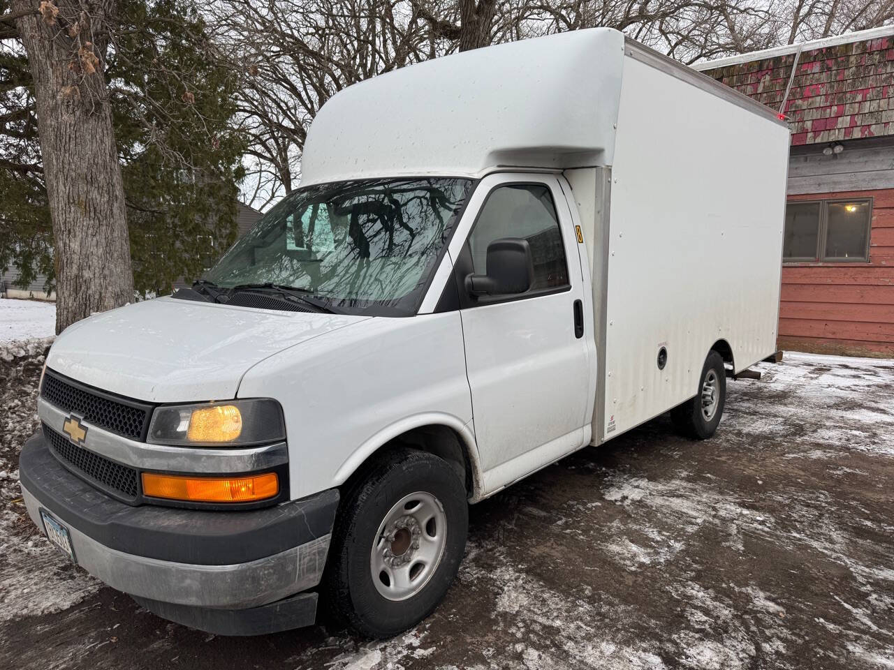 2020 Chevrolet Express 3500 2dr Commercial/Cutaway/Chassis 139 in. WB 