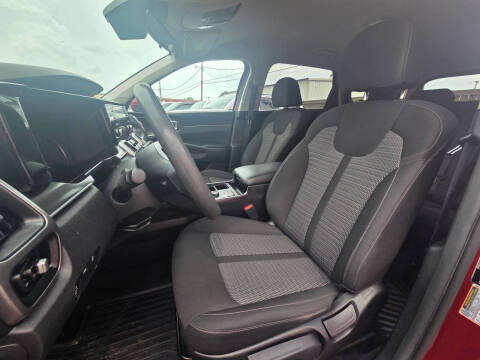 2022 Kia Sorento LX