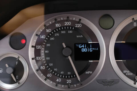 2012 Aston Martin V8 Vantage Roadster