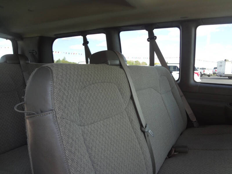 2017 Chevrolet Express LS 2500