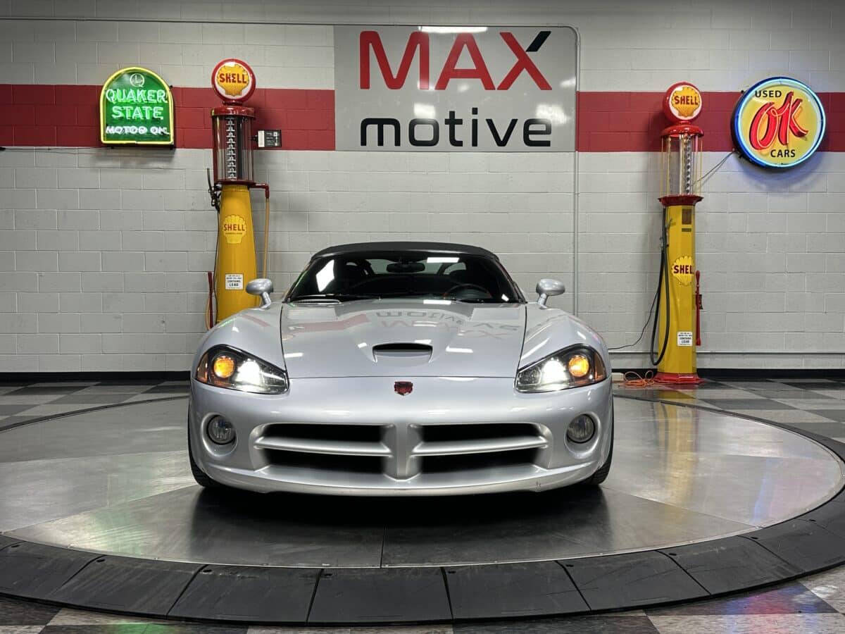 2005 Dodge Viper 3