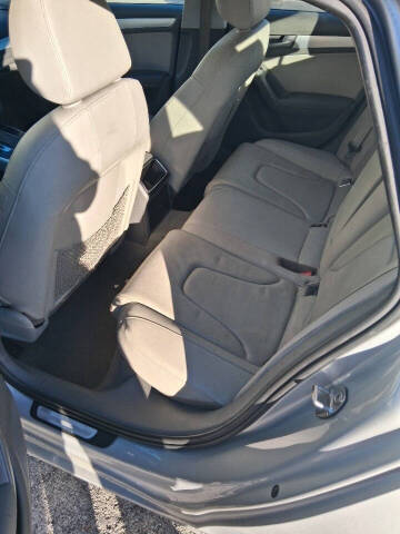 2011 Audi A4 2.0T quattro Premium