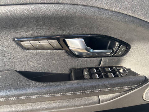 2019 Land Rover Range Rover Evoque SE Premium