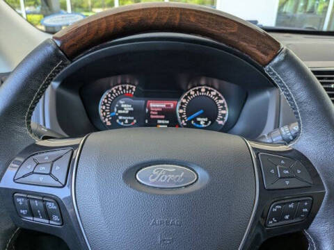 2017 Ford Explorer Platinum