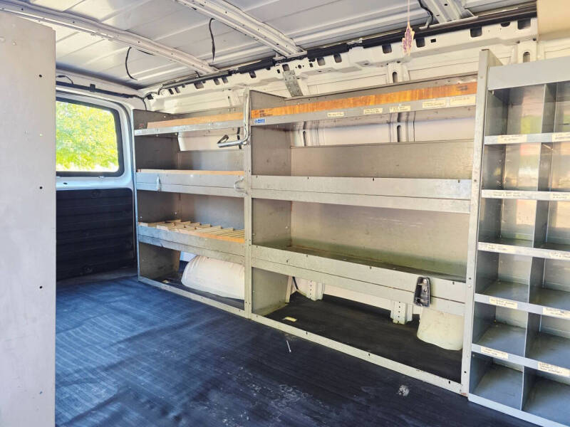 2017 Chevrolet Express 2500