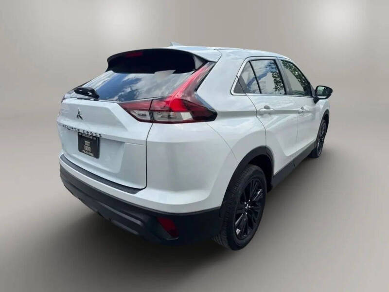 2024 Mitsubishi Eclipse Cross LE