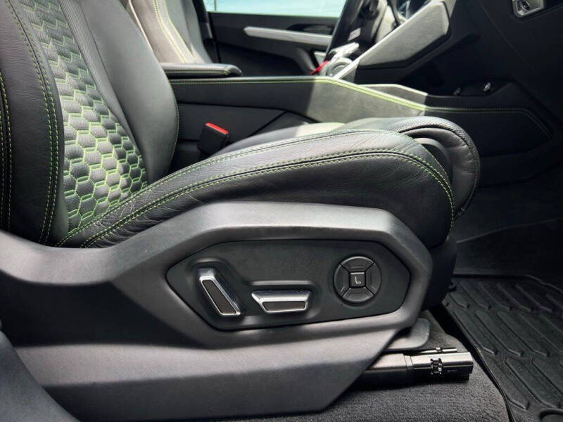 2022 Lamborghini Urus