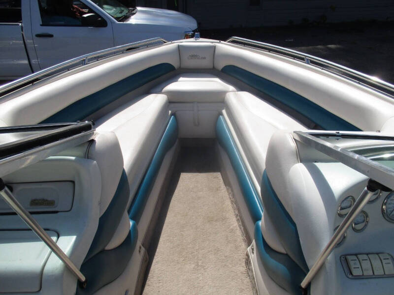 1983 Crownline 202BR