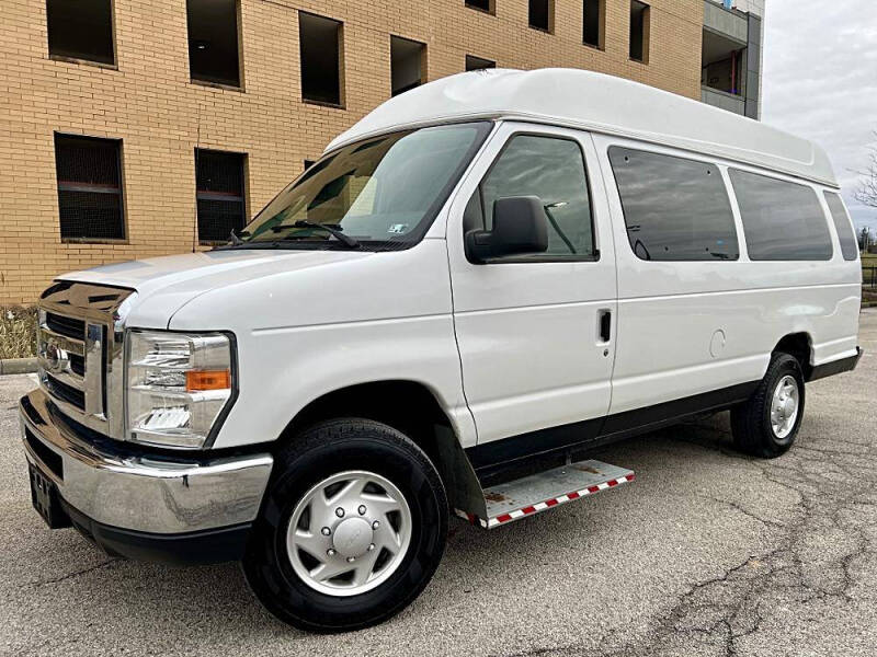 2013 Ford E-Series E-350 SD
