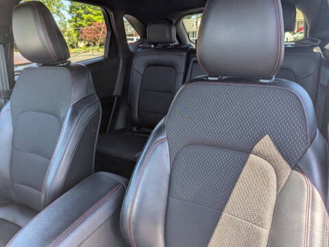 2025 Ford Escape ST-Line Select