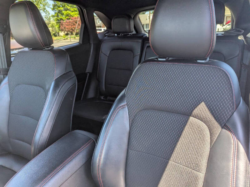 2025 Ford Escape ST-Line Select