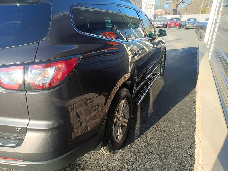 2017 Chevrolet Traverse LT
