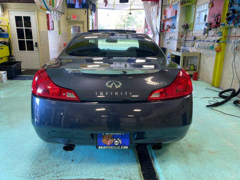 2009 INFINITI G Coupe 37x photo 6