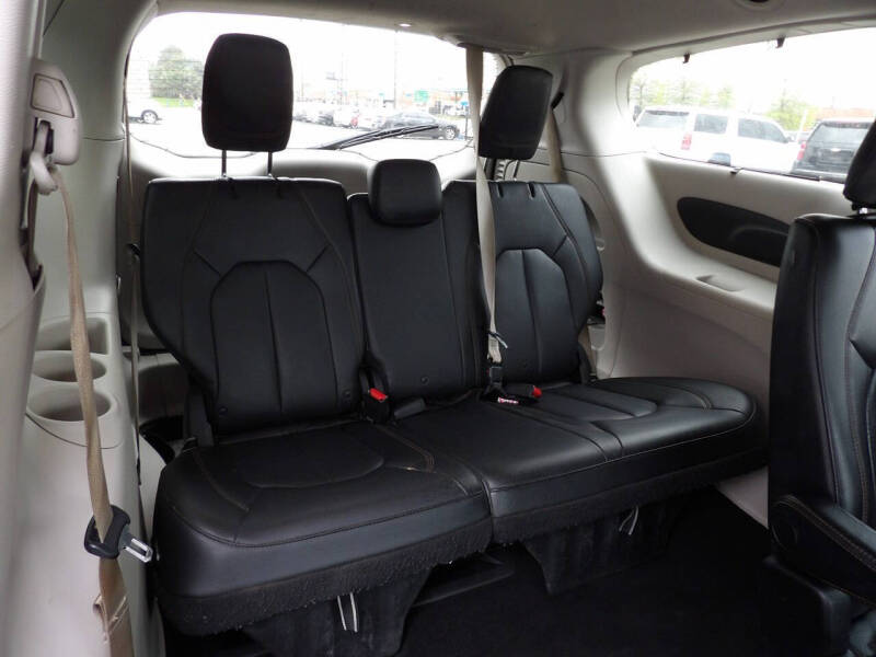 2018 Chrysler Pacifica Touring L
