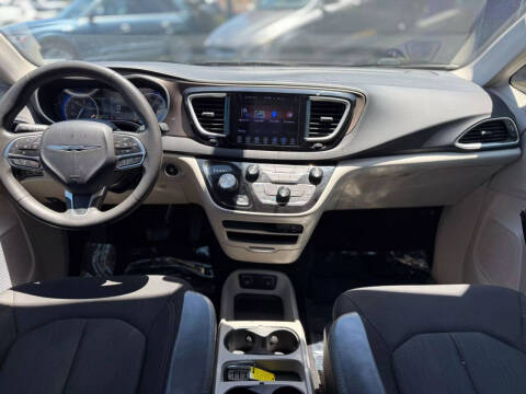 2017 Chrysler Pacifica Touring