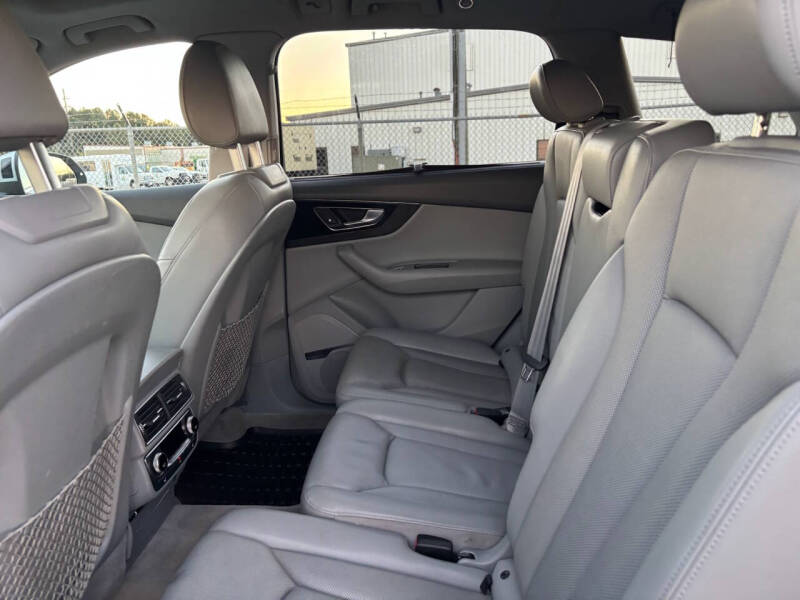 2017 Audi Q7 3.0T quattro Prestige