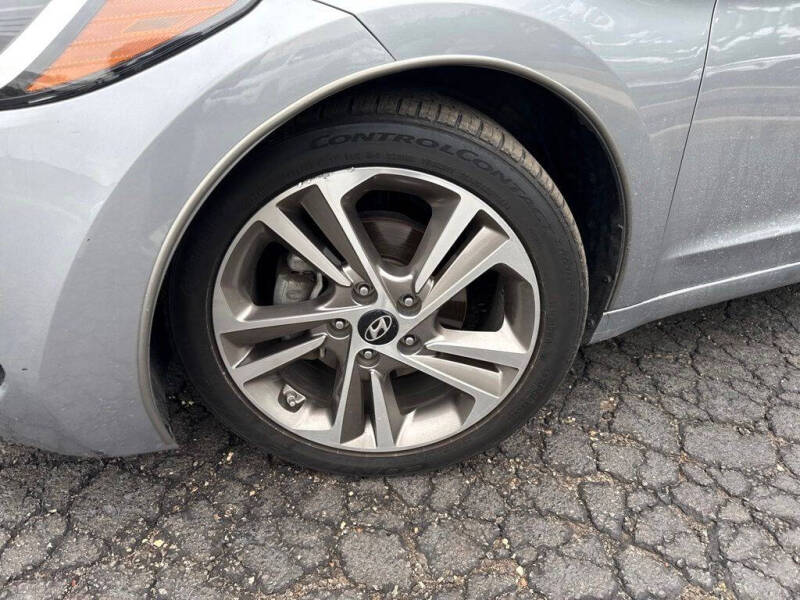 2017 Hyundai Elantra